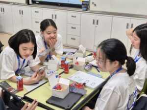 2026년 데뷔를 위한 라이키 스쿨링